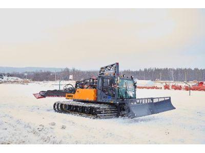 Снегоуплотнительная машина для подготовки горных трасс РТ12